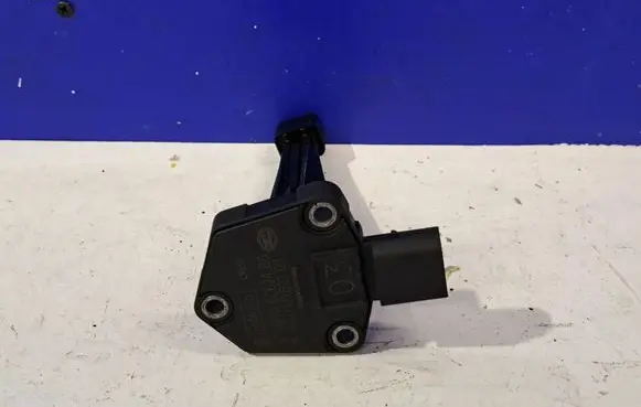 Land Rover Range Rover Sport L494 Oil level sensor 8W936C624BG 6PR00962203