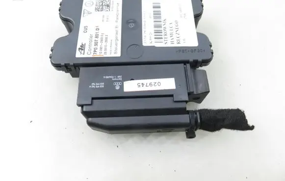 Volkswagen Touareg I Hand brake control module 10095129033 7P0907801D