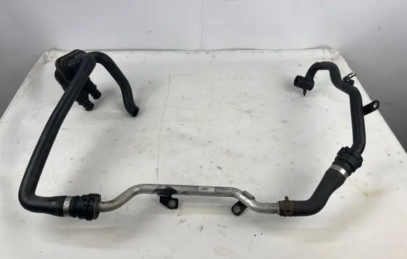 Audi Q5 SQ5 Engine coolant pipe/hose 8k0819377c
