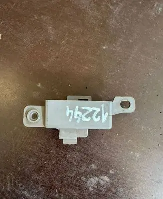 Subaru B9 Tribeca Front door interior light 94256XA00A