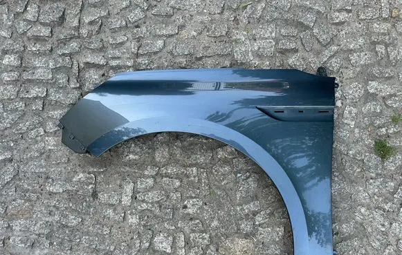 Renault Megane IV Fender 631134622R