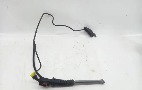 Peugeot 208 I Clutch slave cylinder 9812924680