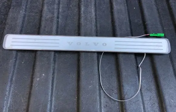 Volvo S90, V90 Front sill trim cover 31463534