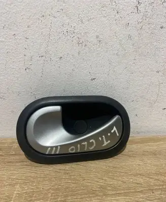 Renault Clio III Rear door interior handle 310579