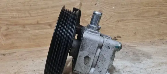 Volvo V70 Power steering pump 