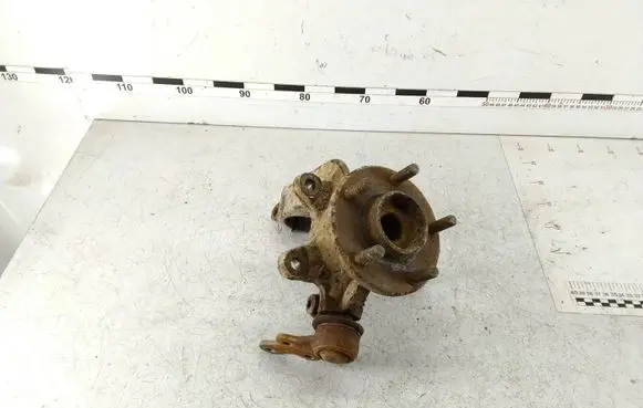 Ford Mondeo Mk III Front wheel hub spindle knuckle
