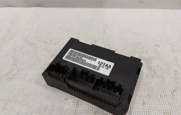 Dodge RAM Gearbox control unit/module 68250127AA P68250127AA