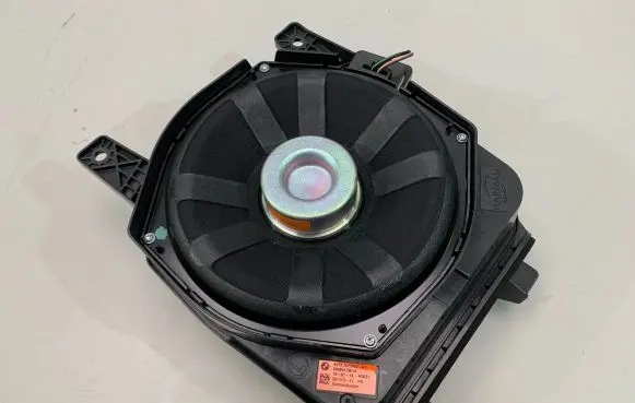 BMW Z4 g29 Subwoofer speaker 2622497