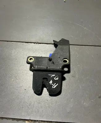 Audi A4 S4 B6 8E 8H Tailgate/trunk/boot lock/catch/latch 8f5827505b