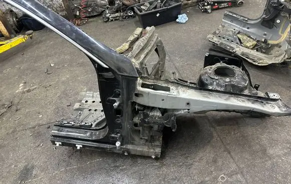 Mercedes-Benz CLS C218 X218 Front quarter panel 