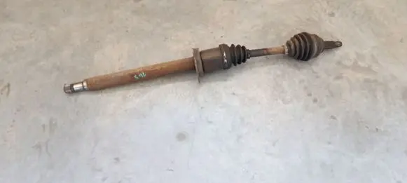 Volkswagen PASSAT B7 Front driveshaft