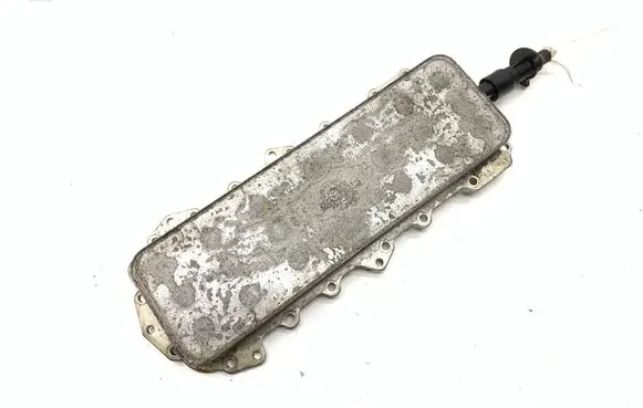 Jaguar XK - XKR Engine oil radiator 8W936A642AE