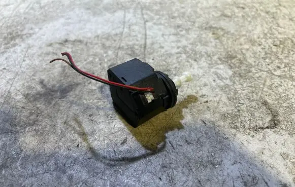 Opel Signum Headlight level adjustment motor 00883000