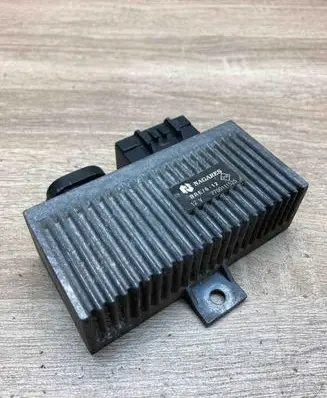 Volvo S40, V40 Glow plug pre-heat relay 7700111525