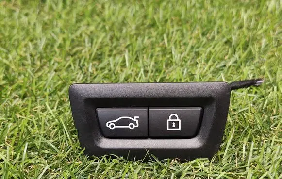 BMW 3 GT F34 Tailgate/boot open switch button 9275121