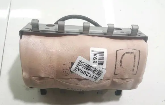 Toyota Yaris Passenger airbag 1037721