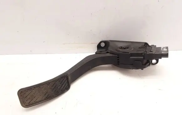 Mazda 2 Accelerator throttle pedal 8V219F836AC 6PV00951730