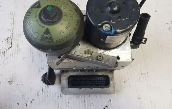 Mercedes-Benz E W211 ABS Pump 0054317212 NE55606