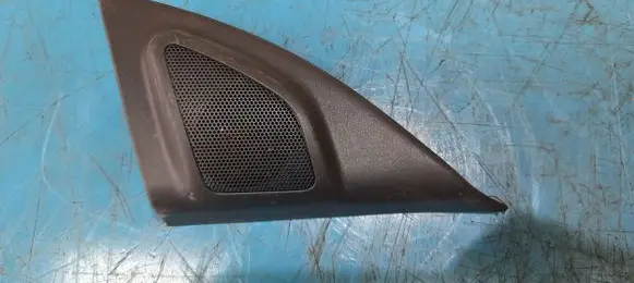 Volvo XC70 Subwoofer speaker