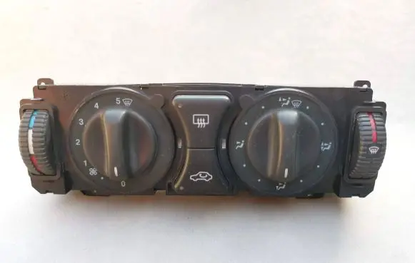 Mercedes-Benz C W202 Climate control unit 2108300185