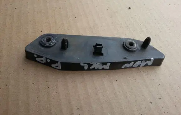Ford Mondeo MK IV Front bumper mounting bracket
