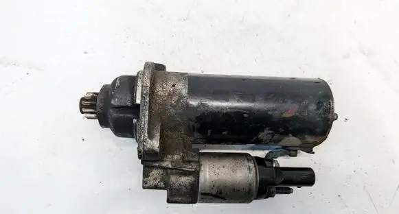 Volkswagen Jetta V Starter motor 1005831311