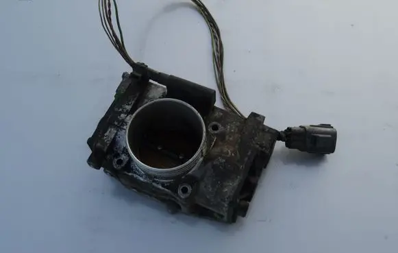 Volvo S80 Throttle valve 8644347