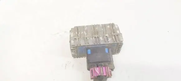 Opel Astra H Glow plug pre-heat relay 55353011 51299014B