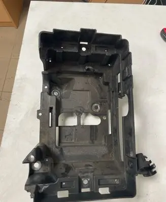 Opel Meriva B Battery tray 13396154