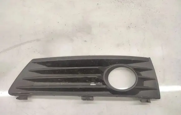 Opel Zafira B Front fog light trim/grill 13124989