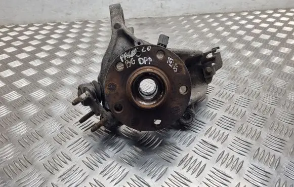 Volkswagen PASSAT B6 Front wheel hub spindle knuckle 3C0407258F