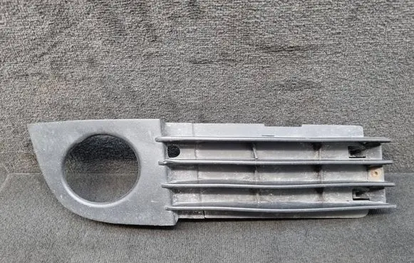 Audi A6 S6 C5 4B Front fog light trim/grill 4B0807682T 4B0807682AA