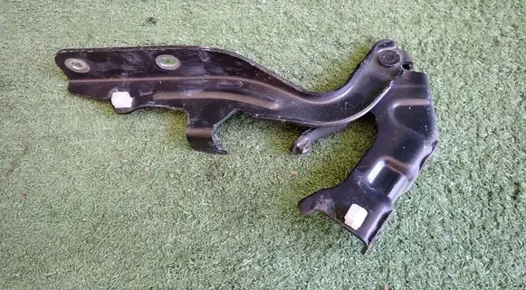 Nissan Juke II F16 Engine bonnet/hood hinges