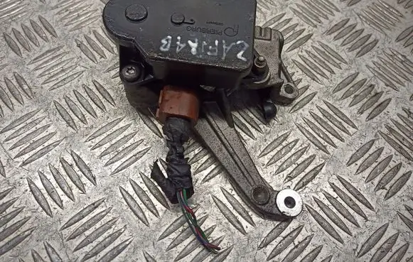 Opel Zafira B Intake manifold valve actuator/motor 
