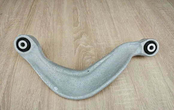 Rear control arm
