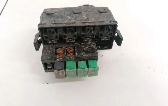 KIA Sportage Fuse box set 914902e000 91490-2e000