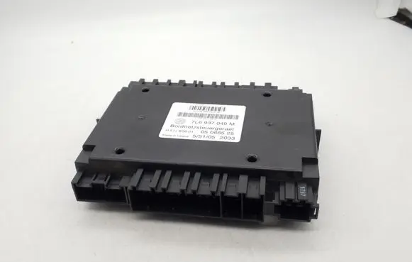 Volkswagen Touareg I Comfort/convenience module 7L6937049M 04066525
