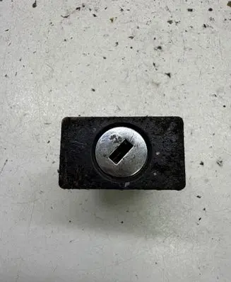 Passenger airbag on/off switch