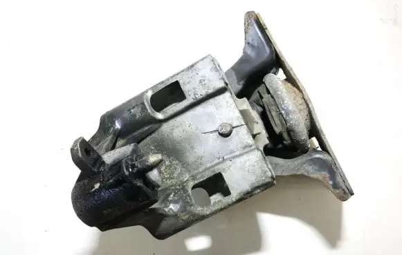 Nissan Micra Engine mount bracket 11210ax600 8200140431