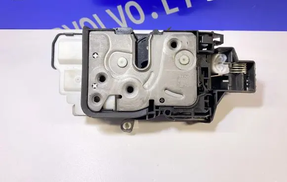 Volvo XC90 Coupe door lock (next to the handle) 31349894 C26966104