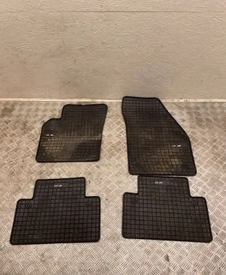 Volvo V50 Car floor mat set