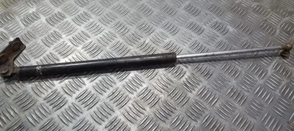 KIA Clarus Tailgate/trunk strut/damper