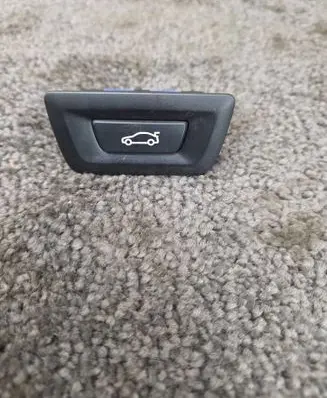 BMW 4 F36 Gran coupe Tailgate/boot open switch button 9275119