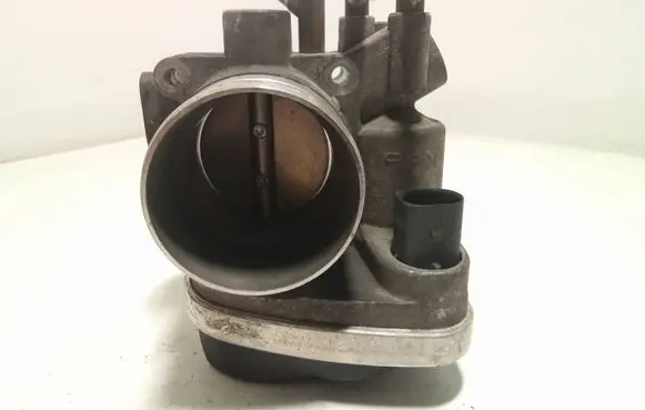 Volkswagen Golf V Throttle valve 06A133062AB A2C53042125 6A133062N