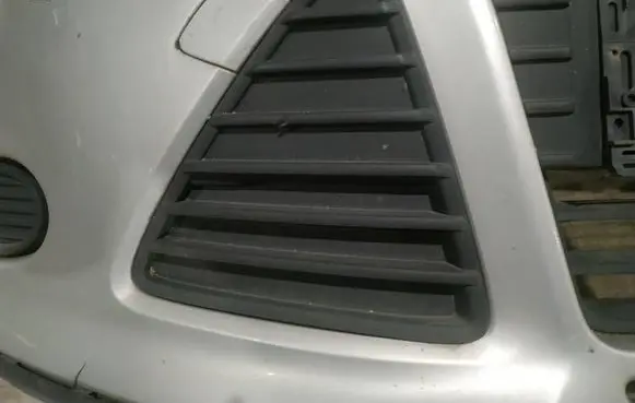 Ford Focus Front bumper lower grill