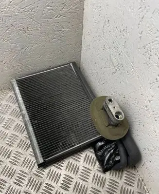 Air conditioning (A/C) radiator (interior)