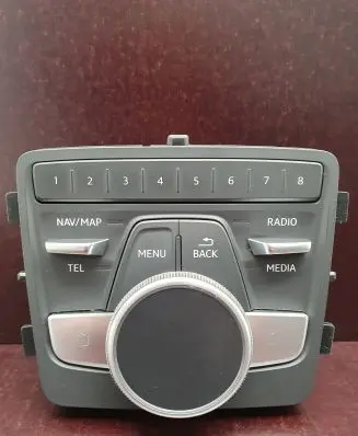 Multifunctional control switch/knob