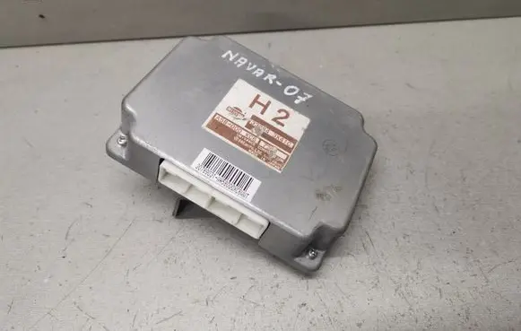 Nissan Navara D40 Gearbox control unit/module 330843X41C