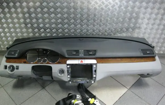 Volkswagen PASSAT B6 Dashboard