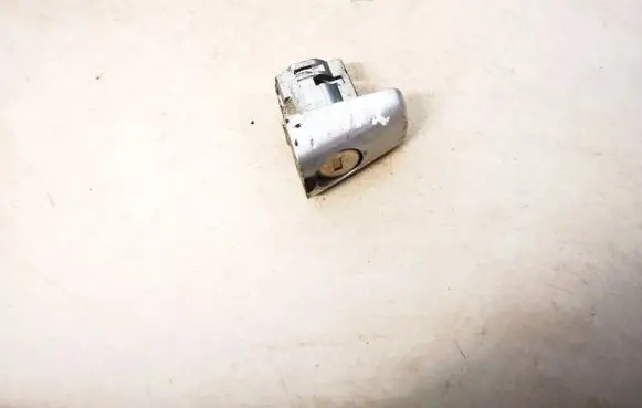 Opel Corsa E Front door lock (next to the handle) 